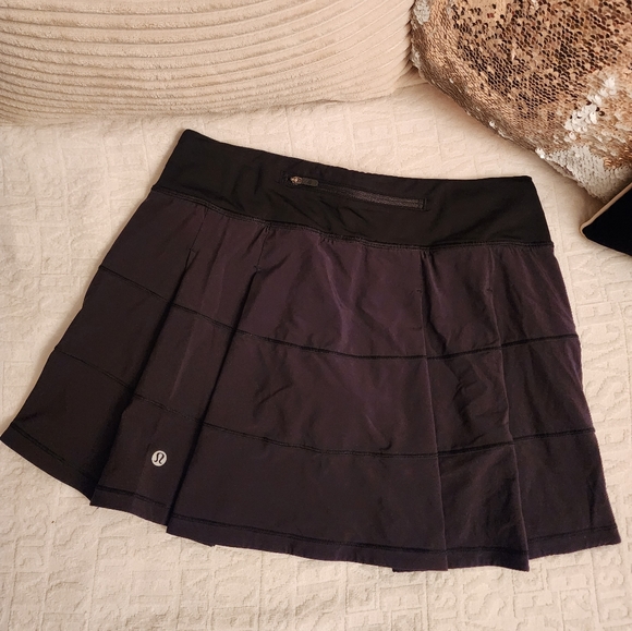 All black Lululemon Pace Rival mid-rise tennis skirt size 4 - Picture 2 of 11